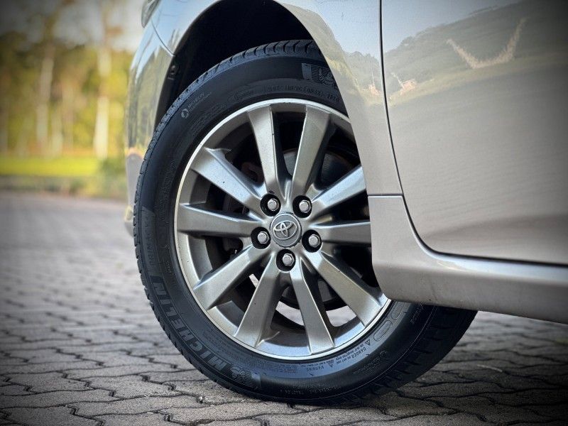 Toyota COROLLA SE-G 1.8 2010 NEUMANN VEÍCULOS ARROIO DO MEIO / Carros no Vale Toyota COROLLA SE-G 1.8 2010 NEUMANN VEÍCULOS ARROIO DO MEIO / Carros no Vale
