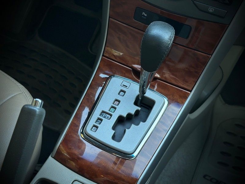 Toyota COROLLA SE-G 1.8 2010 NEUMANN VEÍCULOS ARROIO DO MEIO / Carros no Vale Toyota COROLLA SE-G 1.8 2010 NEUMANN VEÍCULOS ARROIO DO MEIO / Carros no Vale