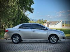 Toyota COROLLA SE-G 1.8 2010 NEUMANN VEÍCULOS ARROIO DO MEIO / Carros no Vale
