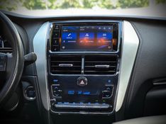 Toyota YARIS XLS 1.5 2019 NEUMANN VEÍCULOS ARROIO DO MEIO / Carros no Vale