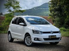 Volkswagen FOX COMFORTLINE 1.6 2015 NEUMANN VEÍCULOS ARROIO DO MEIO / Carros no Vale