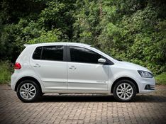 Volkswagen FOX COMFORTLINE 1.6 2015 NEUMANN VEÍCULOS ARROIO DO MEIO / Carros no Vale