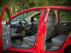Volkswagen FOX ROUTE 1.6 8V 2008 NEUMANN VEÍCULOS ARROIO DO MEIO / Carros no Vale