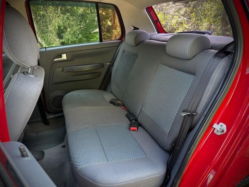 Volkswagen FOX ROUTE 1.6 8V 2008 NEUMANN VEÍCULOS ARROIO DO MEIO / Carros no Vale Volkswagen FOX ROUTE 1.6 8V 2008 NEUMANN VEÍCULOS ARROIO DO MEIO / Carros no Vale