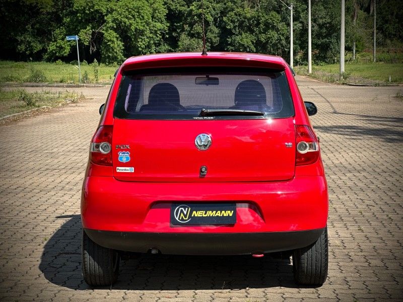 Volkswagen FOX ROUTE 1.6 8V 2008 NEUMANN VEÍCULOS ARROIO DO MEIO / Carros no Vale Volkswagen FOX ROUTE 1.6 8V 2008 NEUMANN VEÍCULOS ARROIO DO MEIO / Carros no Vale