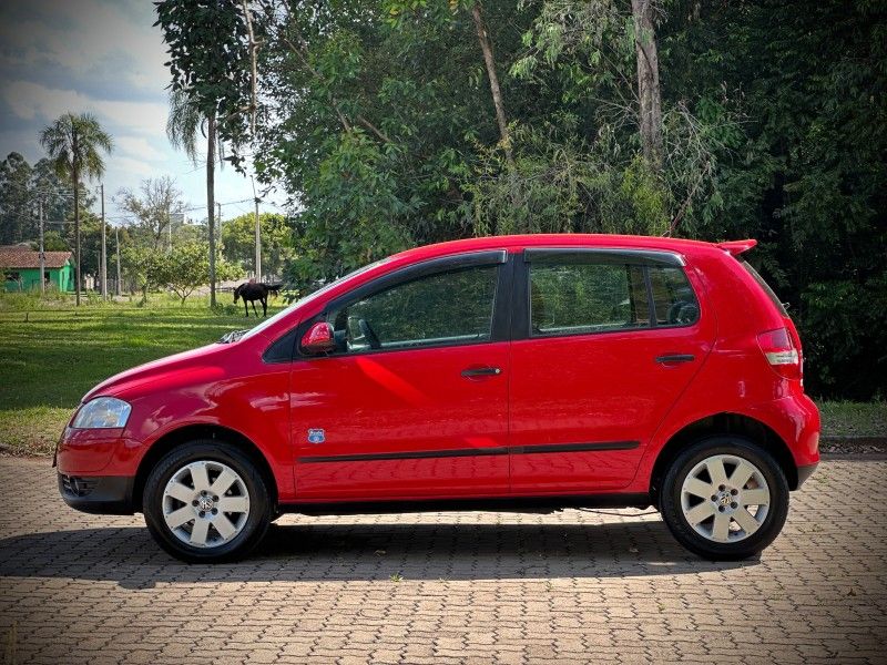 Volkswagen FOX ROUTE 1.6 8V 2008 NEUMANN VEÍCULOS ARROIO DO MEIO / Carros no Vale Volkswagen FOX ROUTE 1.6 8V 2008 NEUMANN VEÍCULOS ARROIO DO MEIO / Carros no Vale