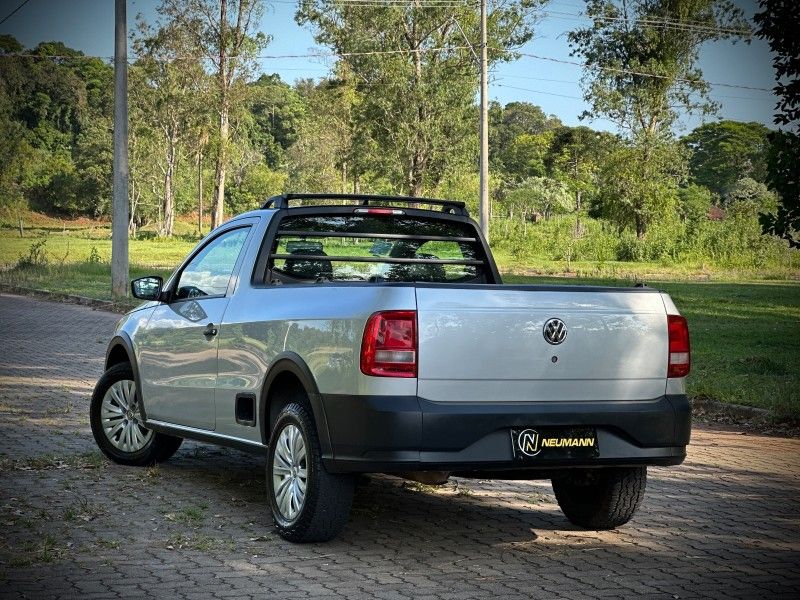 Volkswagen SAVEIRO ROBUST 1.6 2022 NEUMANN VEÍCULOS ARROIO DO MEIO / Carros no Vale