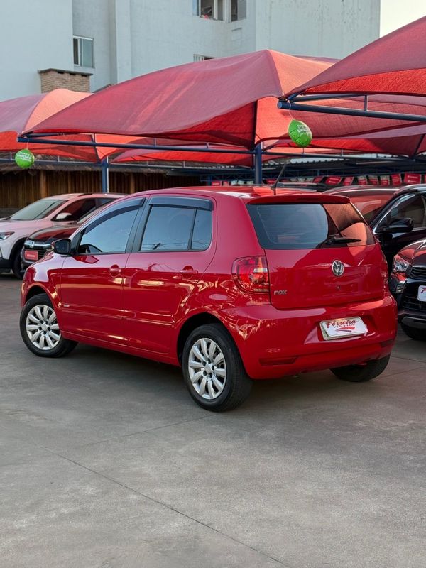 Volkswagen FOX TREND 1.0 8V 2013 FERREIRA VEÍCULOS VENÂNCIO AIRES / Carros no Vale
