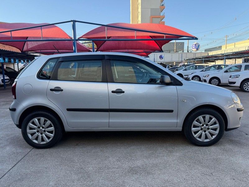 Volkswagen POLO HATCH 1.6 2007 FERREIRA VEÍCULOS VENÂNCIO AIRES / Carros no Vale