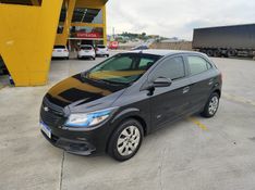 CHEVROLET ONIX 1.4 MPFI LT 8V 2013/2014 HUBNER MULTIMARCAS FARROUPILHA / Carros no Vale