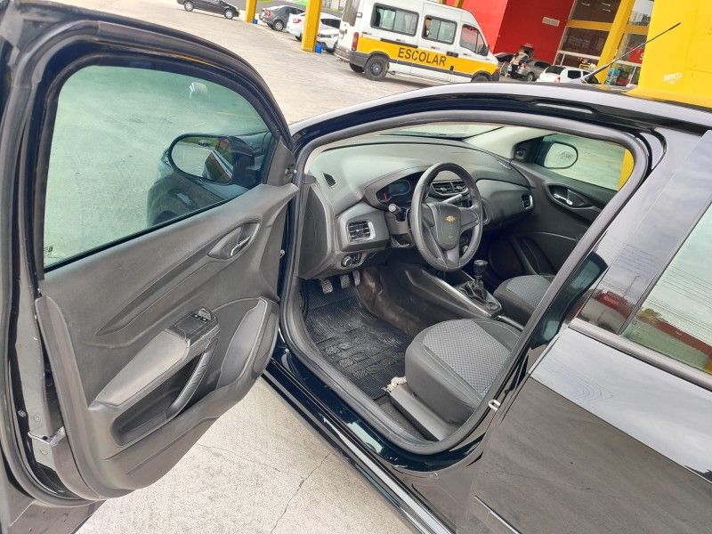 CHEVROLET ONIX 1.4 MPFI LT 8V 2013/2014 HUBNER MULTIMARCAS FARROUPILHA / Carros no Vale CHEVROLET ONIX 1.4 MPFI LT 8V 2013/2014 HUBNER MULTIMARCAS FARROUPILHA / Carros no Vale