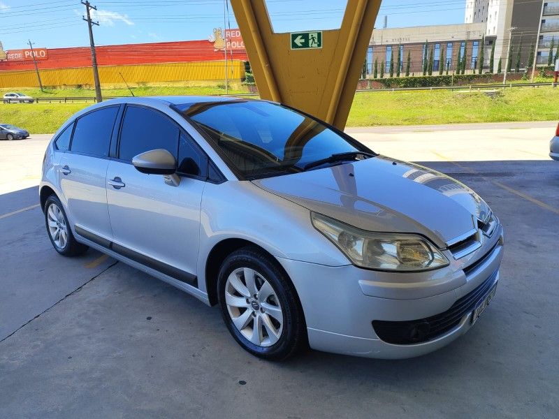 CITROËN C4 2.0 GLX 16V 2011/2011 HUBNER MULTIMARCAS FARROUPILHA / Carros no Vale