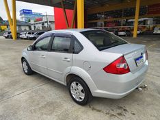 FORD FIESTA 1.0 MPI CLASS HATCH 8V 2009/2010 HUBNER MULTIMARCAS FARROUPILHA / Carros no Vale