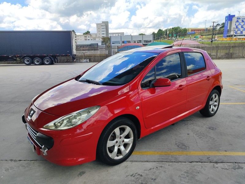 PEUGEOT 307 2.0 PREMIUM 16V 2011/2012 HUBNER MULTIMARCAS FARROUPILHA / Carros no Vale