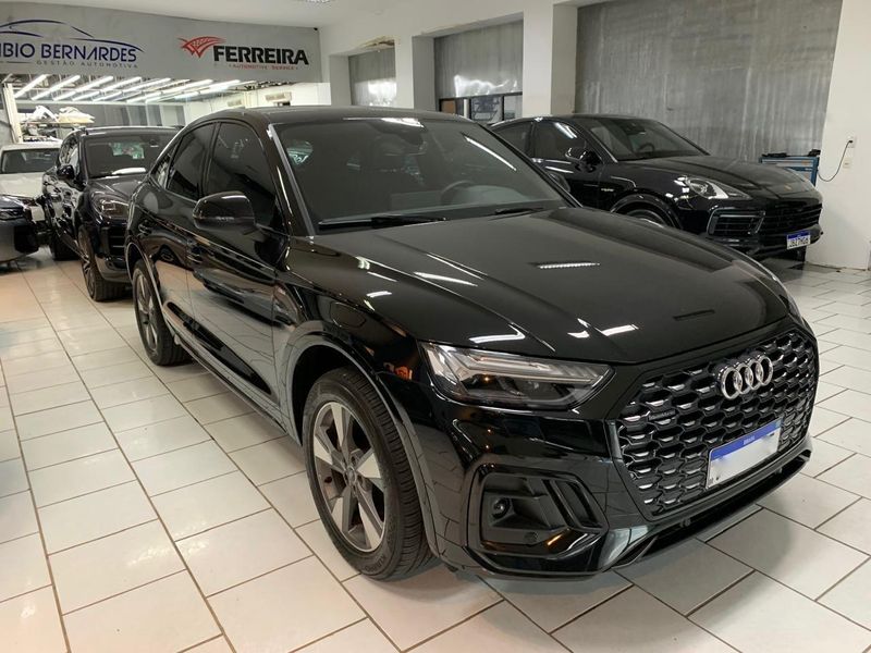 AUDI Q5 2.0 45 TFSI GASOLINA SPORTBACK S LINE BLACK QUATTRO S TRONIC 2021/2021 FÁBIO BERNARDES PORTO ALEGRE / Carros no Vale