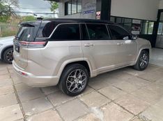 JEEP COMMANDER 1.3 T270 TURBO FLEX OVERLAND AT6 2023/2023 FÁBIO BERNARDES PORTO ALEGRE / Carros no Vale