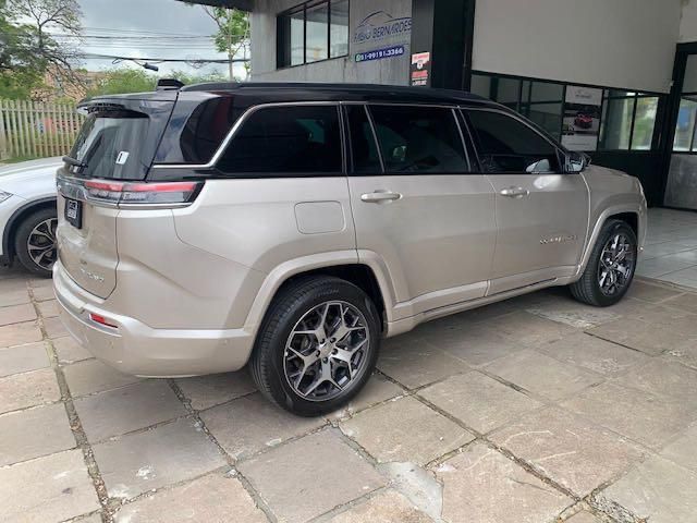 JEEP COMMANDER 1.3 T270 TURBO FLEX OVERLAND AT6 2023/2023 FÁBIO BERNARDES PORTO ALEGRE / Carros no Vale