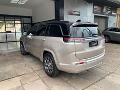 JEEP COMMANDER 1.3 T270 TURBO FLEX OVERLAND AT6 2023/2023 FÁBIO BERNARDES PORTO ALEGRE / Carros no Vale