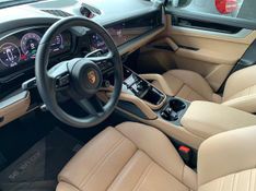 PORSCHE CAYENNE 3.0 V6 E-HYBRID COUPÉ AWD TIPTRONIC S 2024/2024 FÁBIO BERNARDES PORTO ALEGRE / Carros no Vale