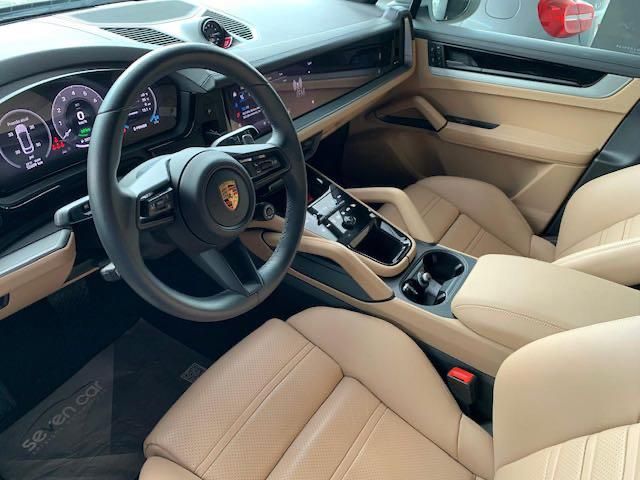 PORSCHE CAYENNE 3.0 V6 E-HYBRID COUPÉ AWD TIPTRONIC S 2024/2024 FÁBIO BERNARDES PORTO ALEGRE / Carros no Vale PORSCHE CAYENNE 3.0 V6 E-HYBRID COUPÉ AWD TIPTRONIC S 2024/2024 FÁBIO BERNARDES PORTO ALEGRE / Carros no Vale