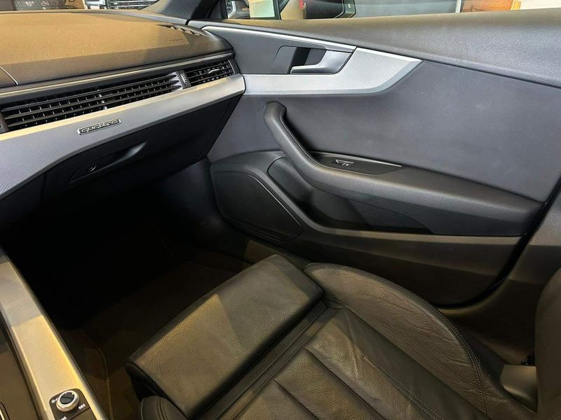 Audi A5 Sportb.Perf.B 2.0 TFSI Quat S-troni 2019/2019 CONCEPT MOTORS PASSO FUNDO / Carros no Vale Audi A5 Sportb.Perf.B 2.0 TFSI Quat S-troni 2019/2019 CONCEPT MOTORS PASSO FUNDO / Carros no Vale