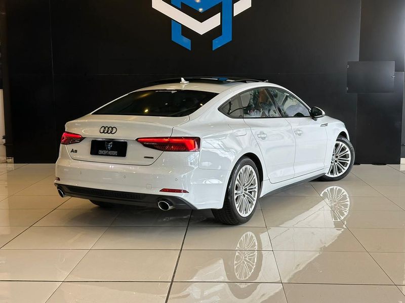 Audi A5 Sportb.Perf.B 2.0 TFSI Quat S-troni 2019/2019 CONCEPT MOTORS PASSO FUNDO / Carros no Vale Audi A5 Sportb.Perf.B 2.0 TFSI Quat S-troni 2019/2019 CONCEPT MOTORS PASSO FUNDO / Carros no Vale