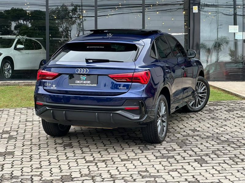 Audi Q3 SPB Perf Black 2.0 TFSI Tipt Quat. 2022/2023 CONCEPT MOTORS PASSO FUNDO / Carros no Vale