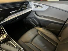 Audi Q8 Perf.Black 3.0 TFSI Quat S-tr. 2019/2019 CONCEPT MOTORS PASSO FUNDO / Carros no Vale
