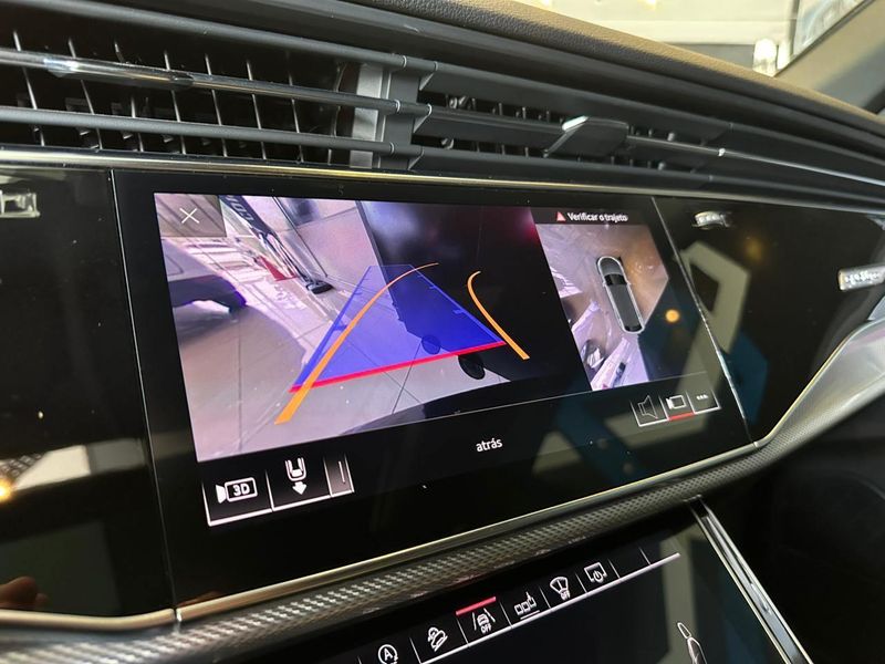 Audi Q8 Perf.Black 3.0 TFSI Quat S-tr. 2019/2019 CONCEPT MOTORS PASSO FUNDO / Carros no Vale