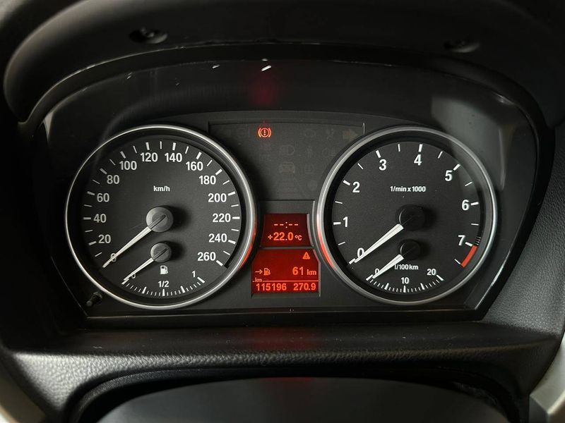 BMW 325 I 2.5 218cv 2007/2008 CONCEPT MOTORS PASSO FUNDO / Carros no Vale BMW 325 I 2.5 218cv 2007/2008 CONCEPT MOTORS PASSO FUNDO / Carros no Vale