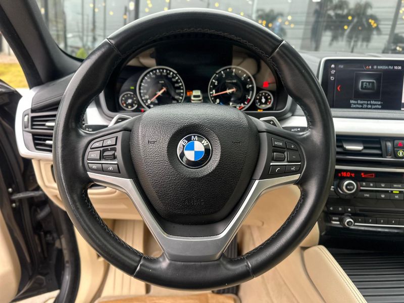 BMW X6 XDRIVE 35i 3.0 306cv Bi-Turbo 2018/2019 CONCEPT MOTORS PASSO FUNDO / Carros no Vale