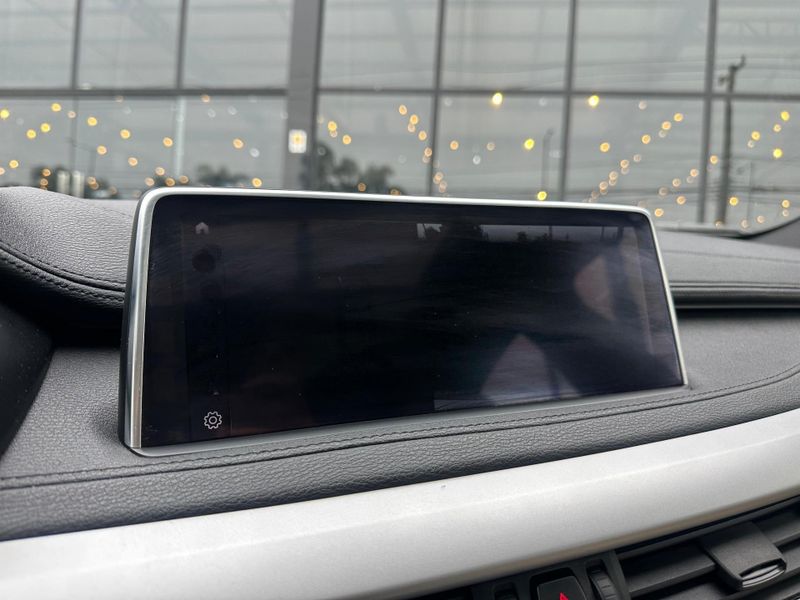 BMW X6 XDRIVE 35i 3.0 306cv Bi-Turbo 2018/2019 CONCEPT MOTORS PASSO FUNDO / Carros no Vale