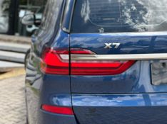 BMW X7 M50i 4.4 V8 Bi-TB Aut. 2020/2020 CONCEPT MOTORS PASSO FUNDO / Carros no Vale