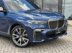 BMW X7 M50i 4.4 V8 Bi-TB Aut. 2020/2020 CONCEPT MOTORS PASSO FUNDO / Carros no Vale