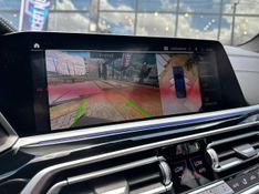 BMW X7 M50i 4.4 V8 Bi-TB Aut. 2020/2020 CONCEPT MOTORS PASSO FUNDO / Carros no Vale