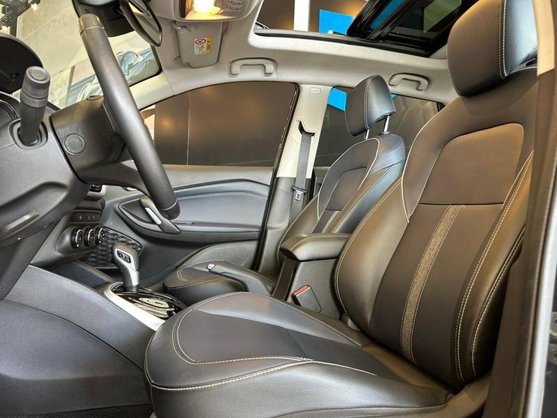 Chevrolet Tracker Premier 1.2 Turbo 12V Flex Aut. 2022/2023 CONCEPT MOTORS PASSO FUNDO / Carros no Vale