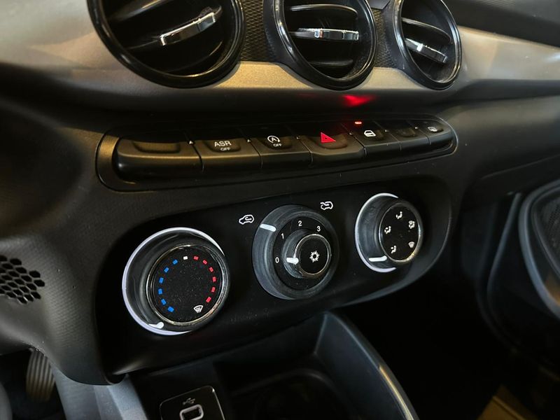 Fiat Cronos DRIVE 1.8 16V Flex Aut. 2019/2019 CONCEPT MOTORS PASSO FUNDO / Carros no Vale Fiat Cronos DRIVE 1.8 16V Flex Aut. 2019/2019 CONCEPT MOTORS PASSO FUNDO / Carros no Vale