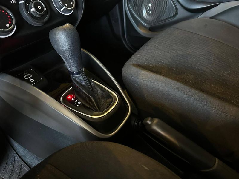 Fiat Cronos DRIVE 1.8 16V Flex Aut. 2019/2019 CONCEPT MOTORS PASSO FUNDO / Carros no Vale Fiat Cronos DRIVE 1.8 16V Flex Aut. 2019/2019 CONCEPT MOTORS PASSO FUNDO / Carros no Vale