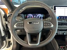 Jeep Commander BlackHawk 2.0 4×4 TB Aut 2024/2025 CONCEPT MOTORS PASSO FUNDO / Carros no Vale