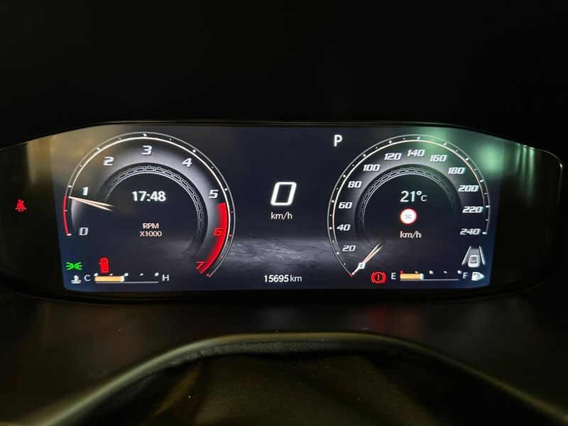 Jeep Commander BlackHawk 2.0 4×4 TB Aut 2024/2025 CONCEPT MOTORS PASSO FUNDO / Carros no Vale