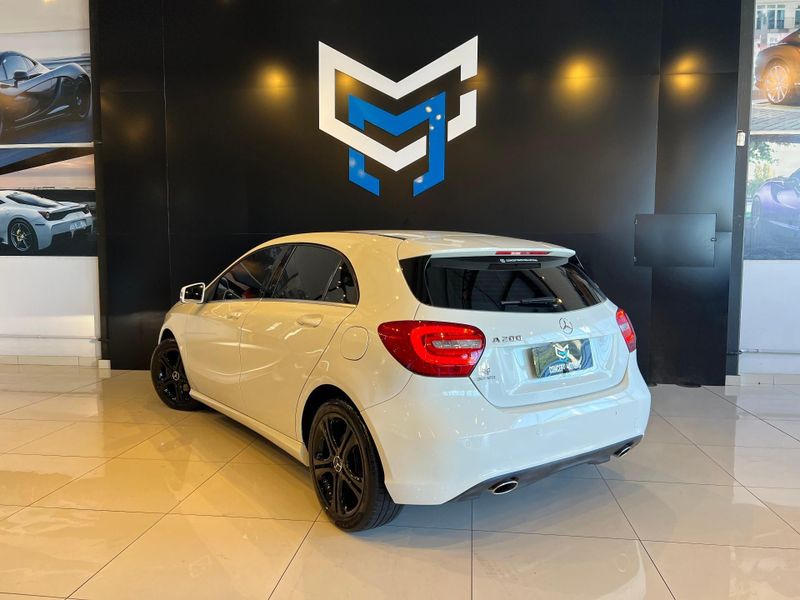 Mercedes-Benz Classe A A 200 1.6 TB 16V Urban 156cv Aut. 2013/2013 CONCEPT MOTORS PASSO FUNDO / Carros no Vale Mercedes-Benz Classe A A 200 1.6 TB 16V Urban 156cv Aut. 2013/2013 CONCEPT MOTORS PASSO FUNDO / Carros no Vale