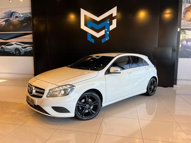 Mercedes-Benz Classe A A 200 1.6 TB 16V Urban 156cv Aut. 2013/2013 CONCEPT MOTORS PASSO FUNDO / Carros no Vale Mercedes-Benz Classe A A 200 1.6 TB 16V Urban 156cv Aut. 2013/2013 CONCEPT MOTORS PASSO FUNDO / Carros no Vale