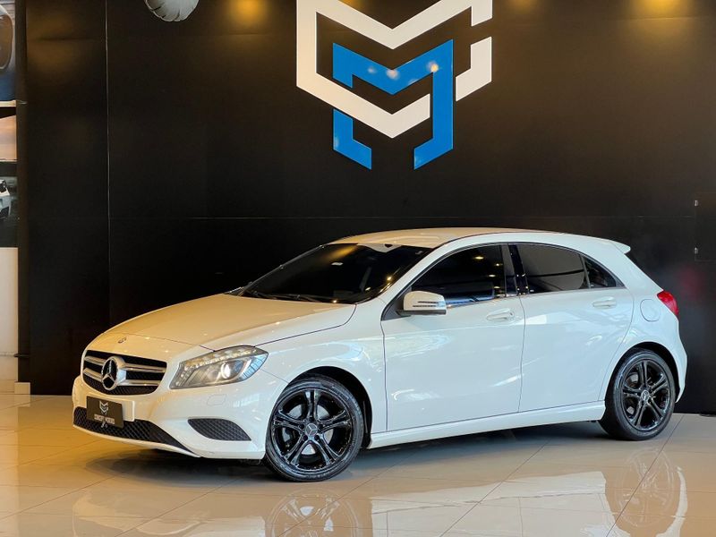 Mercedes-Benz Classe A A 200 1.6 TB 16V Urban 156cv Aut. 2013/2013 CONCEPT MOTORS PASSO FUNDO / Carros no Vale Mercedes-Benz Classe A A 200 1.6 TB 16V Urban 156cv Aut. 2013/2013 CONCEPT MOTORS PASSO FUNDO / Carros no Vale