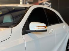 Mercedes-Benz Classe A A 200 1.6 TB 16V Urban 156cv Aut. 2013/2013 CONCEPT MOTORS PASSO FUNDO / Carros no Vale