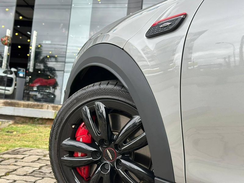 Mini John Cooper Works COOPER John Works 2.0 Turbo 3p Aut. 2023/2024 CONCEPT MOTORS PASSO FUNDO / Carros no Vale