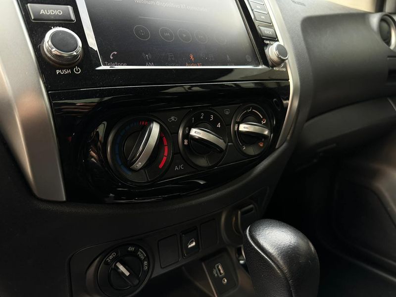 Nissan Frontier ATTAC.CD 4×4 2.3 Bi-TB Die Aut 2019/2019 CONCEPT MOTORS PASSO FUNDO / Carros no Vale Nissan Frontier ATTAC.CD 4×4 2.3 Bi-TB Die Aut 2019/2019 CONCEPT MOTORS PASSO FUNDO / Carros no Vale