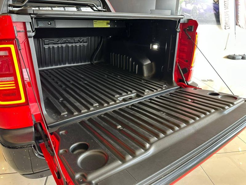 Ram Rampage R/T HURRIC 4 2.0 TB CD 4X4 Aut. 2023/2024 CONCEPT MOTORS PASSO FUNDO / Carros no Vale