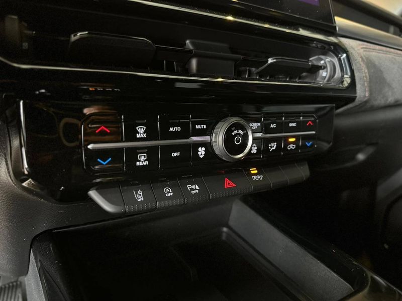 Ram Rampage R/T HURRIC 4 2.0 TB CD 4X4 Aut. 2023/2024 CONCEPT MOTORS PASSO FUNDO / Carros no Vale