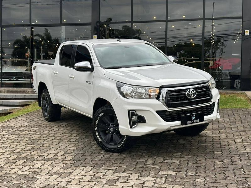 Toyota Hilux CD SR 4×4 2.8 TDI Diesel Aut. 2019/2019 CONCEPT MOTORS PASSO FUNDO / Carros no Vale Toyota Hilux CD SR 4×4 2.8 TDI Diesel Aut. 2019/2019 CONCEPT MOTORS PASSO FUNDO / Carros no Vale
