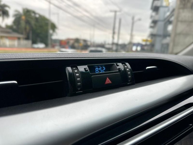 Toyota Hilux CD SR 4×4 2.8 TDI Diesel Aut. 2019/2019 CONCEPT MOTORS PASSO FUNDO / Carros no Vale Toyota Hilux CD SR 4×4 2.8 TDI Diesel Aut. 2019/2019 CONCEPT MOTORS PASSO FUNDO / Carros no Vale